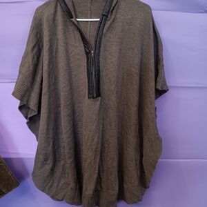 VENUS Dark Brown Knit Poncho
